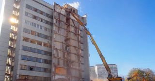 Демонтаж многоэтажного дома Кандалакша, цена от 3715 руб.
